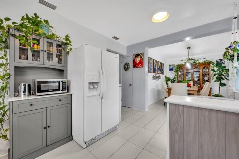 Casa en venta en Orlando, Florida, 2 dormitorios, 82.03 m2 № 1831273 - foto 14