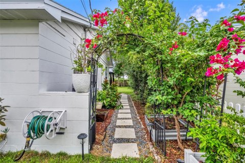Casa en venta en Orlando, Florida, 2 dormitorios, 82.03 m2 № 1831273 - foto 23