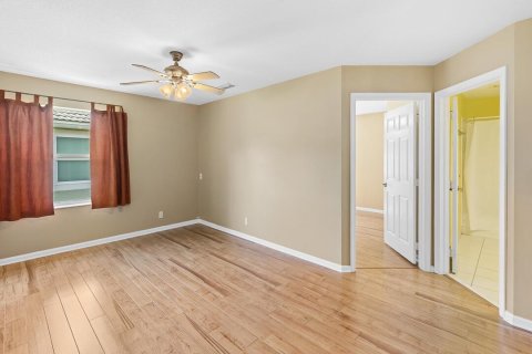Villa ou maison à vendre à Jensen Beach, Floride: 4 chambres, 217.58 m2 № 2187155 - photo 17