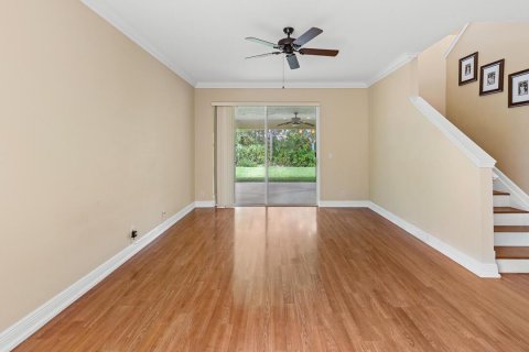Villa ou maison à vendre à Jensen Beach, Floride: 4 chambres, 217.58 m2 № 2187155 - photo 6