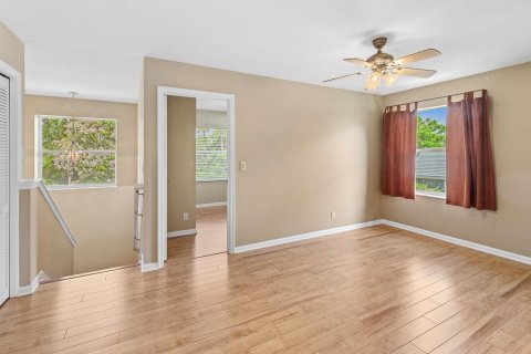 Villa ou maison à vendre à Jensen Beach, Floride: 4 chambres, 217.58 m2 № 2187155 - photo 18