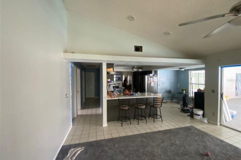 Casa en venta en Plant City, Florida, 4 dormitorios, 200.3 m2 № 1903768 - foto 2