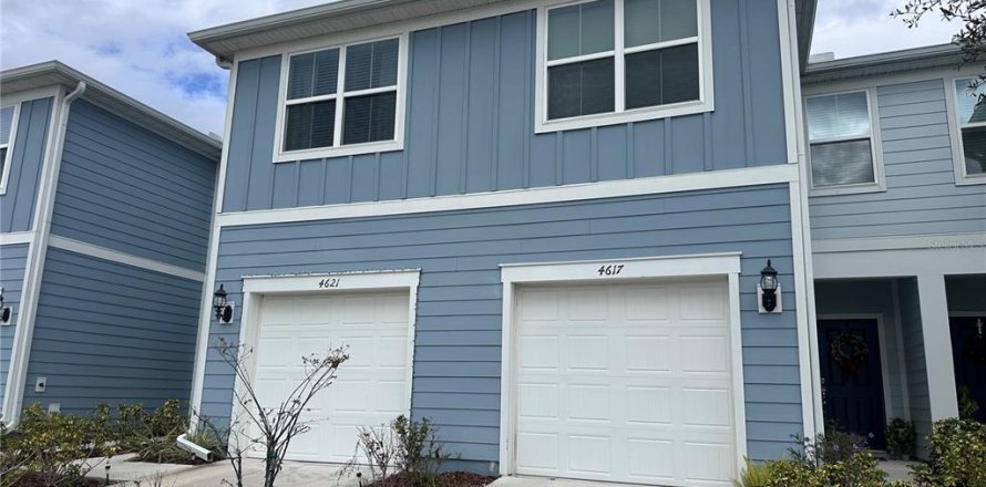 Townhouse in CYPRESS CAY in Kissimmee, Florida 3 bedrooms, 156.35 sq.m. № 2157903