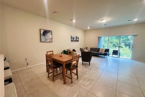 Townhouse in CYPRESS CAY in Kissimmee, Florida 3 bedrooms, 156.35 sq.m. № 2157903 - photo 7