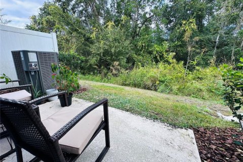 Townhouse in CYPRESS CAY in Kissimmee, Florida 3 bedrooms, 156.35 sq.m. № 2157903 - photo 9