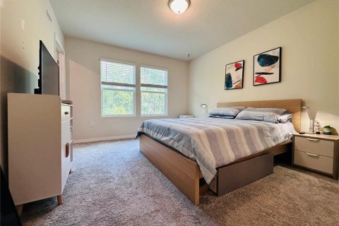 Townhouse in CYPRESS CAY in Kissimmee, Florida 3 bedrooms, 156.35 sq.m. № 2157903 - photo 15