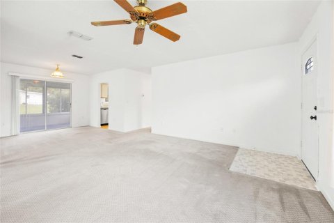 House in Ocala, Florida 2 bedrooms, 106.28 sq.m. № 1899793 - photo 8