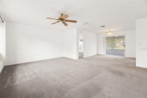 House in Ocala, Florida 2 bedrooms, 106.28 sq.m. № 1899793 - photo 4