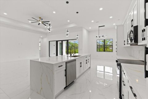 Villa ou maison à vendre à Bokeelia, Floride: 4 chambres, 261.33 m2 № 2405784 - photo 23