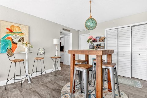 Condominio en venta en Clearwater, Florida, 1 dormitorio, 70.61 m2 № 2220049 - foto 14