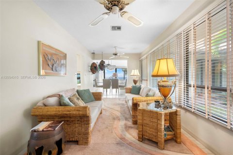 House in Fort Lauderdale, Florida 3 bedrooms, 196.21 sq.m. № 2069398 - photo 29