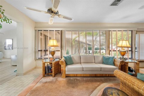 House in Fort Lauderdale, Florida 3 bedrooms, 196.21 sq.m. № 2069398 - photo 26