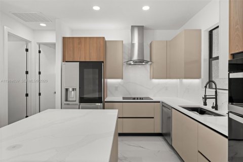 Casa en venta en Cape Coral, Florida, 3 dormitorios, 130.99 m2 № 2030367 - foto 13