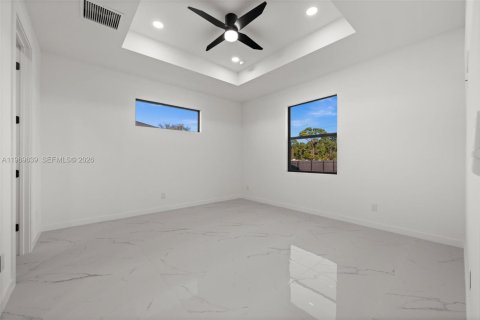 Casa en venta en Cape Coral, Florida, 3 dormitorios, 130.99 m2 № 2030367 - foto 17