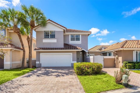 Casa en venta en Miami, Florida, 4 dormitorios, 224.36 m2 № 2050777 - foto 13