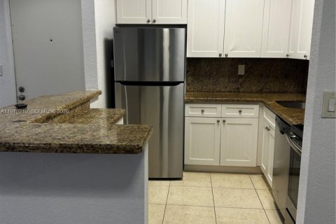 Condominio en venta en Miami, Florida, 2 dormitorios, 80.82 m2 № 2030910 - foto 2