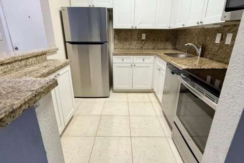 Condominio en venta en Miami, Florida, 2 dormitorios, 80.82 m2 № 2030910 - foto 11