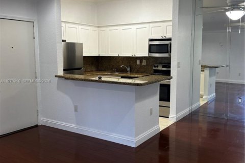 Condominio en venta en Miami, Florida, 2 dormitorios, 80.82 m2 № 2030910 - foto 3