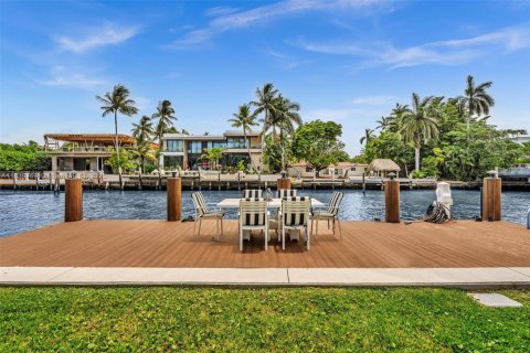 Casa en venta en Miami, Florida, 4 dormitorios, 185.43 m2 № 1834426 - foto 1