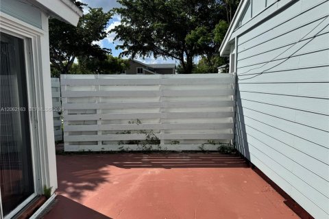 Copropriété à vendre à Miami, Floride: 2 chambres, 68.56 m2 № 2246858 - photo 5