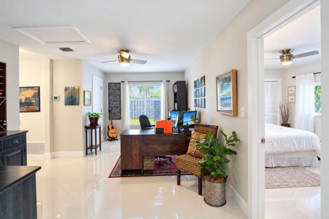Villa ou maison à vendre à Fort Lauderdale, Floride: 3 chambres, 185.8 m2 № 2439346 - photo 17