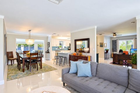 Villa ou maison à vendre à Fort Lauderdale, Floride: 3 chambres, 185.8 m2 № 2439346 - photo 18