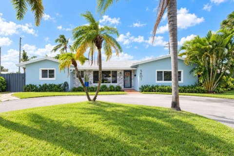Villa ou maison à Fort Lauderdale, Floride 3 chambres, 185.8 m2 № 2439346