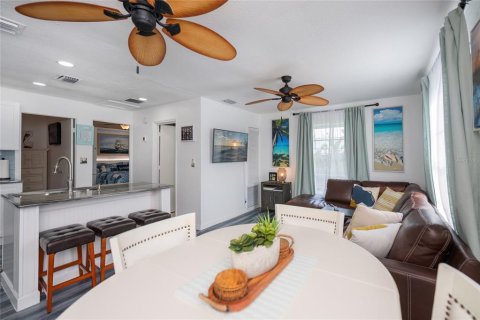 Villa ou maison à vendre à Placida, Floride: 2 chambres, 55.74 m2 № 2398567 - photo 2