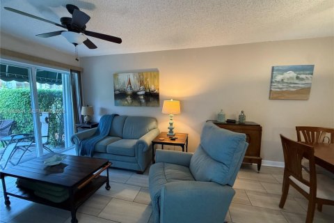 Condominio en venta en Hypoluxo, Florida, 2 dormitorios, 71.35 m2 № 2051314 - foto 25