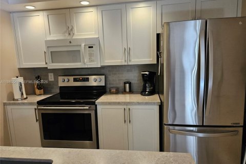 Condominio en venta en Hypoluxo, Florida, 2 dormitorios, 71.35 m2 № 2051314 - foto 5