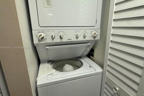 Condominio en venta en Hypoluxo, Florida, 2 dormitorios, 71.35 m2 № 2051314 - foto 15