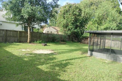 House in Brandon, Florida 3 bedrooms, 112.78 sq.m. № 1913001 - photo 11