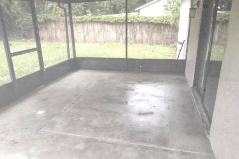 House in Brandon, Florida 3 bedrooms, 112.78 sq.m. № 1913001 - photo 10