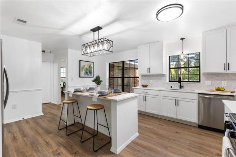 Casa en venta en Gainesville, Florida, 4 dormitorios, 194.72 m2 № 1742747 - foto 13