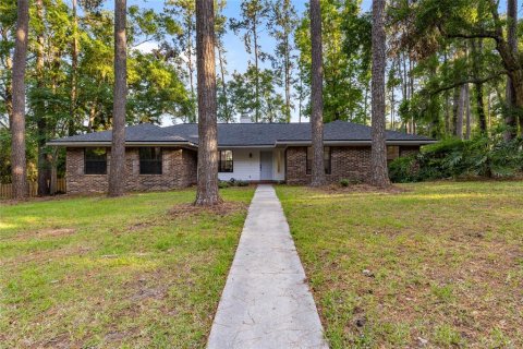 Casa en venta en Gainesville, Florida, 4 dormitorios, 194.72 m2 № 1742747 - foto 1