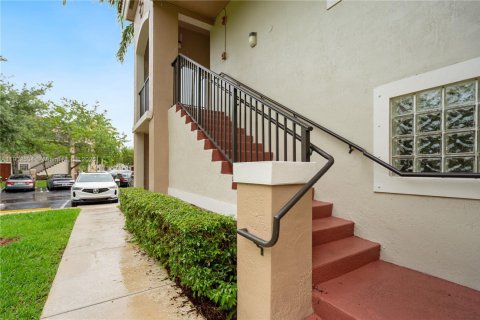 Copropriété à vendre à Cutler Bay, Floride: 3 chambres, 95.88 m2 № 1952978 - photo 3