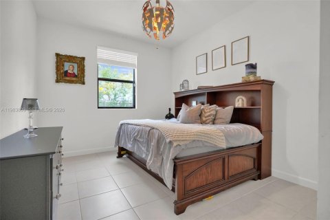 Casa en venta en Homestead, Florida, 5 dormitorios, 302.12 m2 № 2047519 - foto 26