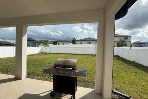 House in Minneola, Florida 5 bedrooms, 261.15 sq.m. № 2227901 - photo 15