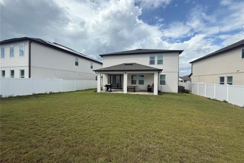 House in Minneola, Florida 5 bedrooms, 261.15 sq.m. № 2227901 - photo 16