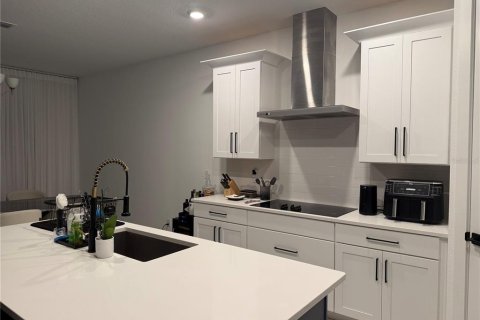 House in Minneola, Florida 5 bedrooms, 261.15 sq.m. № 2227901 - photo 3