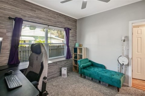 House in New Port Richey, Florida 3 bedrooms, 163.04 sq.m. № 1770017 - photo 14