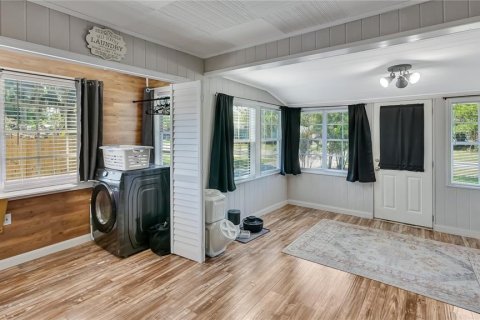 House in New Port Richey, Florida 3 bedrooms, 163.04 sq.m. № 1770017 - photo 11