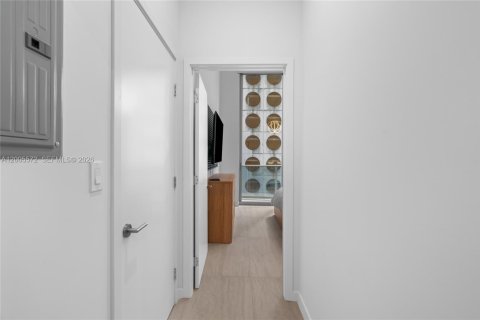 Appartement à louer à Miami, Floride: 1 chambre, 80.92 m2 № 2070632 - photo 15