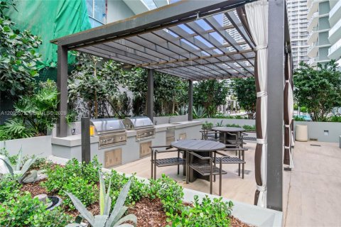 Appartement à louer à Miami, Floride: 1 chambre, 80.92 m2 № 2070632 - photo 23