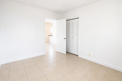 Apartment in Fort Lauderdale, Florida 2 bedrooms, 78.04 sq.m. № 2184268 - photo 8