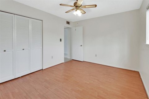 Condo in DeLand, Florida, 2 bedrooms  № 1808566 - photo 17
