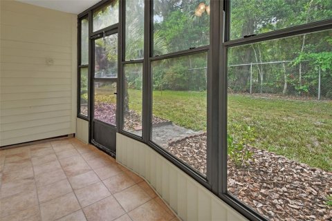 Condo in DeLand, Florida, 2 bedrooms  № 1808566 - photo 20