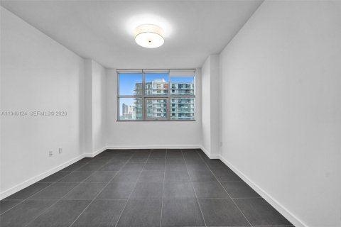 Condominio en venta en Miami, Florida, 2 dormitorios, 117.34 m2 № 2002965 - foto 13