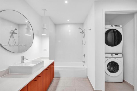 Condominio en venta en Miami, Florida, 2 dormitorios, 117.34 m2 № 2002965 - foto 17
