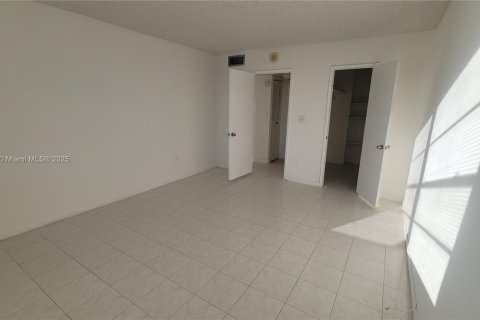 Купить кондоминиум в Авентура, Флорида 2 спальни, 136.19м2, № 1707464 - фото 26